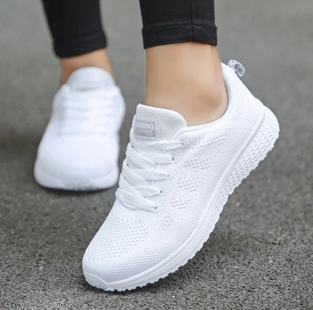 🔥 Women's Sports Sneakers – Lightweight, Breathable Running Shoes