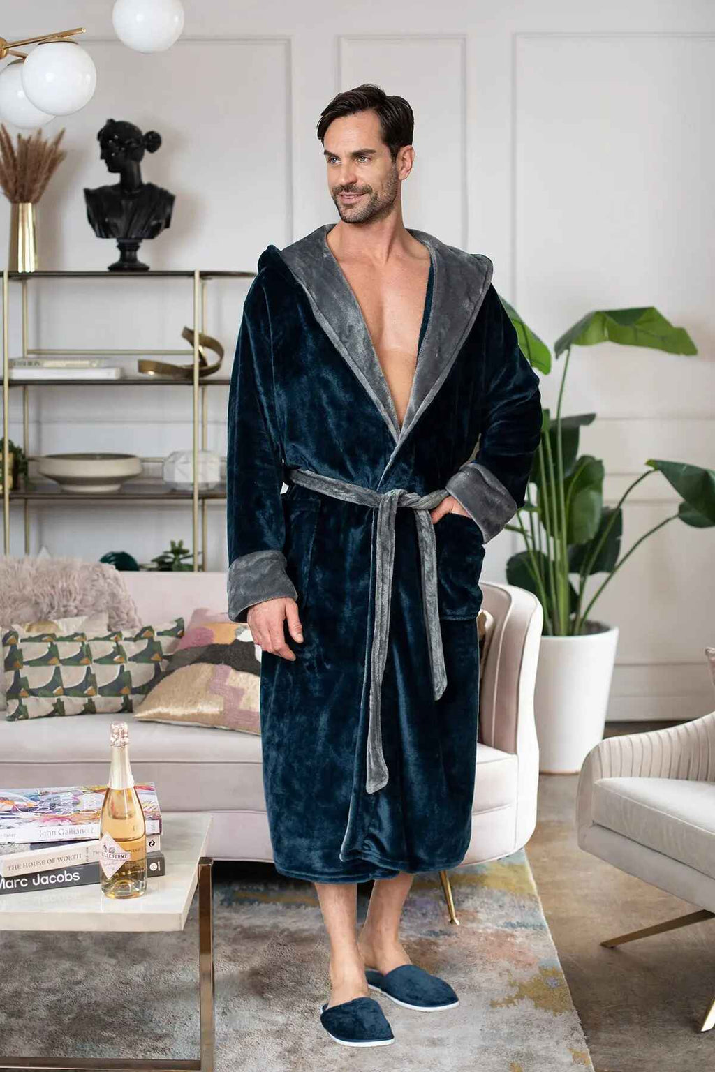 Men’s Robe with Hood – Ultra-Soft Plush Comfort for Everyday Use