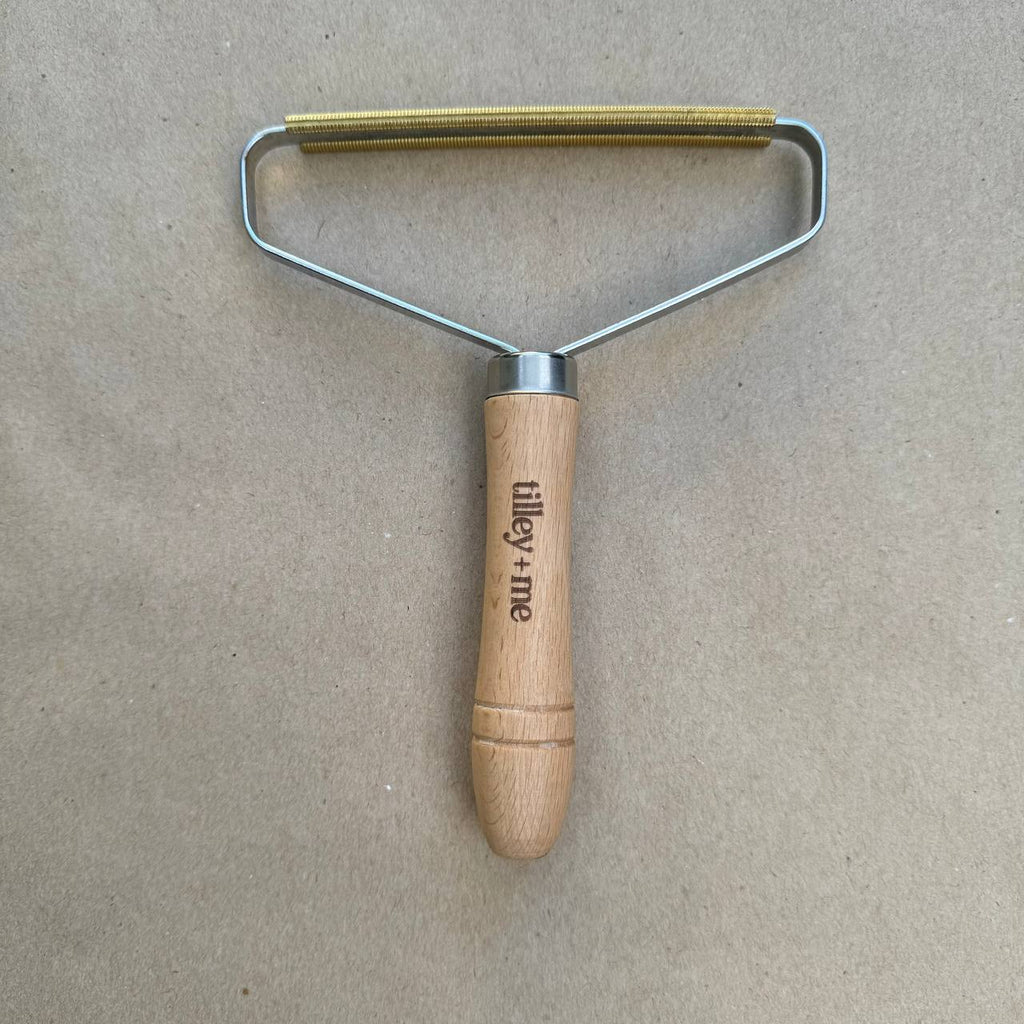 Tilley + Me Effective Pet Hair Lint Remover made from Beech Wood- Eco-Friendly & Reusable